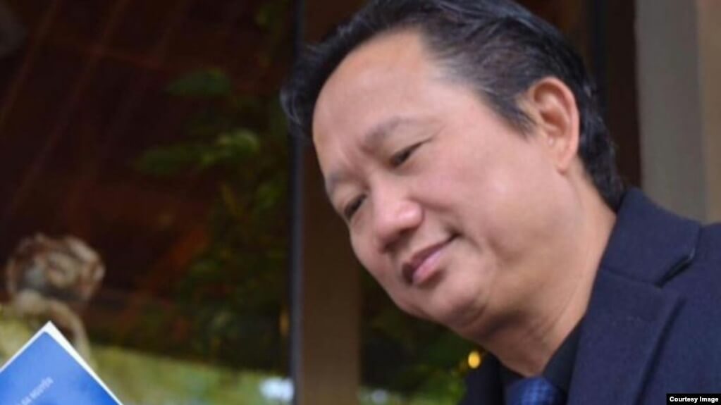 Chiếc cáng, người đàn bà và “đầu thú” | Vietnam Fraternité