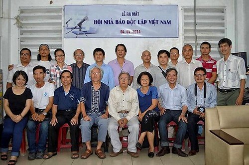 Năm năm vượt thác của những người làm báo tự do | Vietnam Fraternité