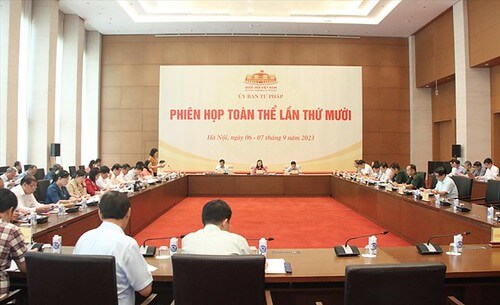 54 cục hột xoàn trong làng cán bộ | Vietnam Fraternité