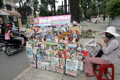 Vỉa hè là của ông nội tao | Vietnam Fraternité