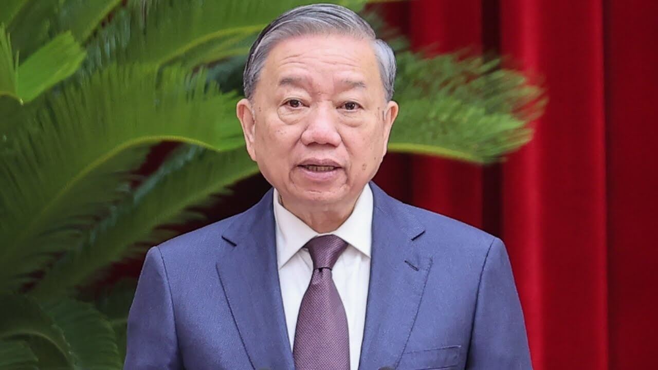 TBT Tô Lâm giao quyền & trách nhiệm cho CT và BT Xã, việc không xong cả 2 bay ghế!