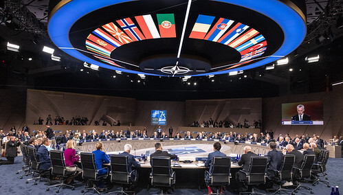 Không thắng được Ukraine, Putin quyết ăn thua đủ với NATO | Vietnam Fraternité