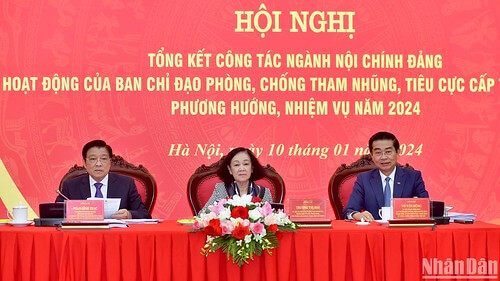 Đảng cộng sản cũng "dọn nhà" trước Tết | Vietnam Fraternité