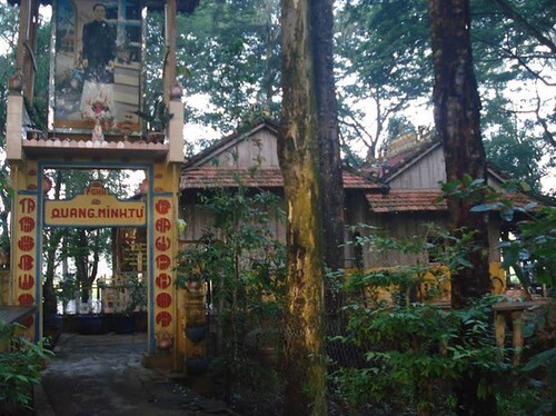 Phật giáo ngoài luồng bị áp bức triệt để | Vietnam Fraternité