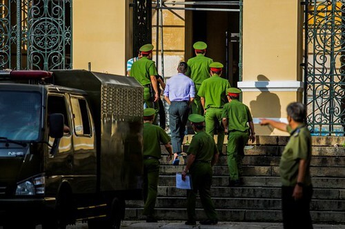 "Quên" ra quyết định thi hành án hình sự : ai chịu trách nhiệm ? | Vietnam Fraternité