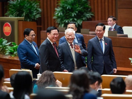 Thấy gì qua chiến dịch đốn trụ của Nguyễn Phú Trọng | Vietnam Fraternité