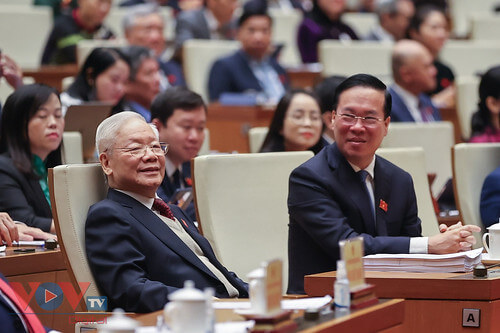 Chính trường cộng sản Việt Nam đang đặc tanh mùi máu | Vietnam Fraternité