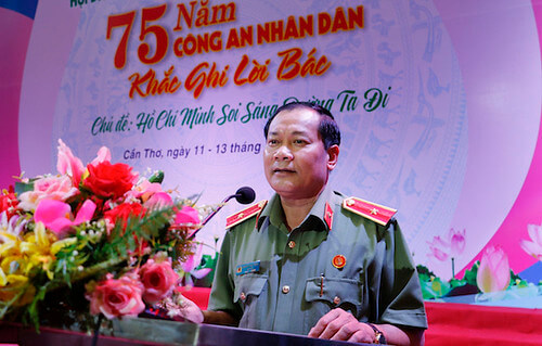 Công an Cần Thơ trấn áp dân mạng, công an Lâm Đồng dọa bắn nhân viên y tế | Vietnam Fraternité