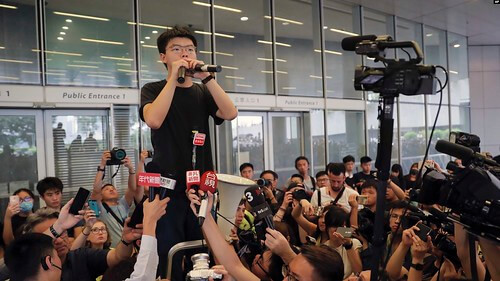 Cuộc đấu tranh của giới trẻ Hongkong tiếp tục với Joshua Wong | Vietnam Fraternité