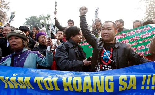 Chủ quyền Biển Đông : Hoa Kỳ hậu thuẫn Việt Nam, Bắc Kinh tức tối | Vietnam Fraternité