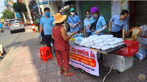 Hỗ trợ dân trong đại dịch : Mặt Trận Tổ Quốc để lộ bộ mặt đểu cáng | Vietnam Fraternité