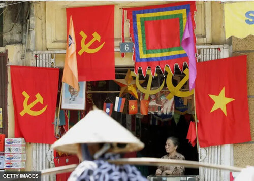 Phát triển kinh tế dựa trên công nghiệp bán dẫn... | Vietnam Fraternité