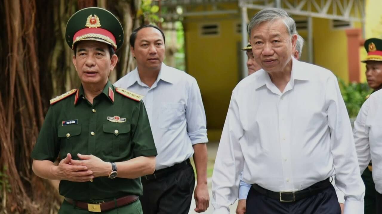 Vì sao TBT không dự HN Quân ủy TƯ mà để ĐT Phan Văn Giang chủ trì? 2 lần liên tiếp!