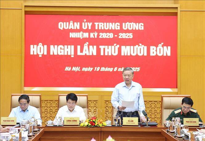 Tại sao Tô Lâm vắng mặt Hội nghị quân ủy trung ương, Bộ trưởng Đào Hồng Lan vẫn bình chân như vại ? | Vietnam Fraternité