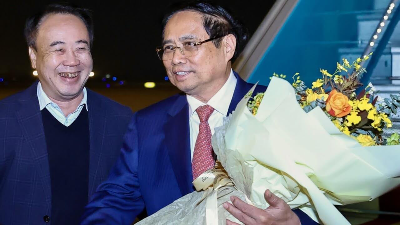 Lấy độc trị độc, ai có thể ngăn cản Thủ Chính về đích? Hoàng tráng!