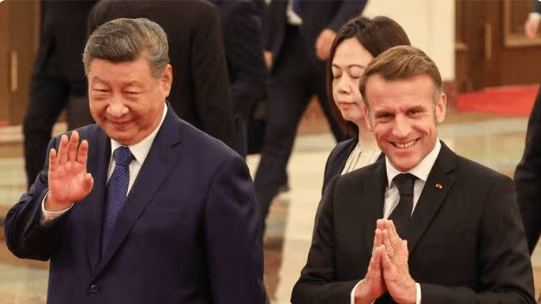 Điểm báo Pháp - Pháp giờ chỉ còn là một nước 'lỗi thời' | Vietnam Fraternité