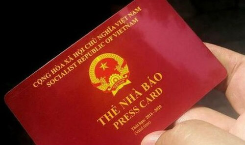 Ở Việt Nam cái gì cũng có thể là giả, kể cả thẻ nhà báo | Vietnam Fraternité