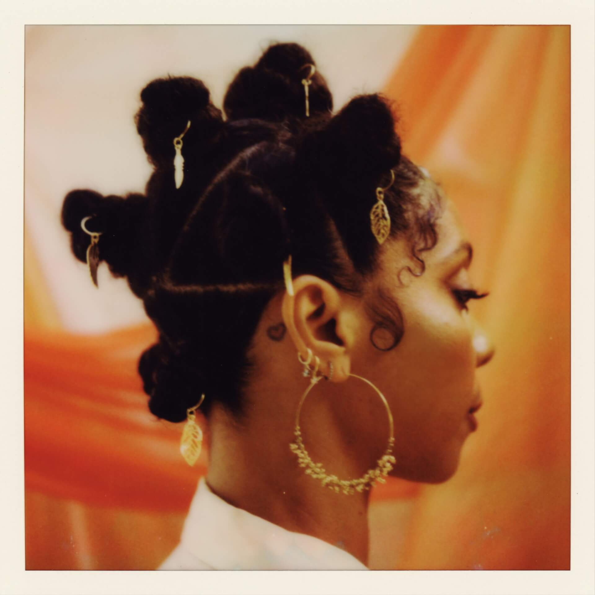 HOLLIE COOK / SHY GIRL | Star Wax Magazine