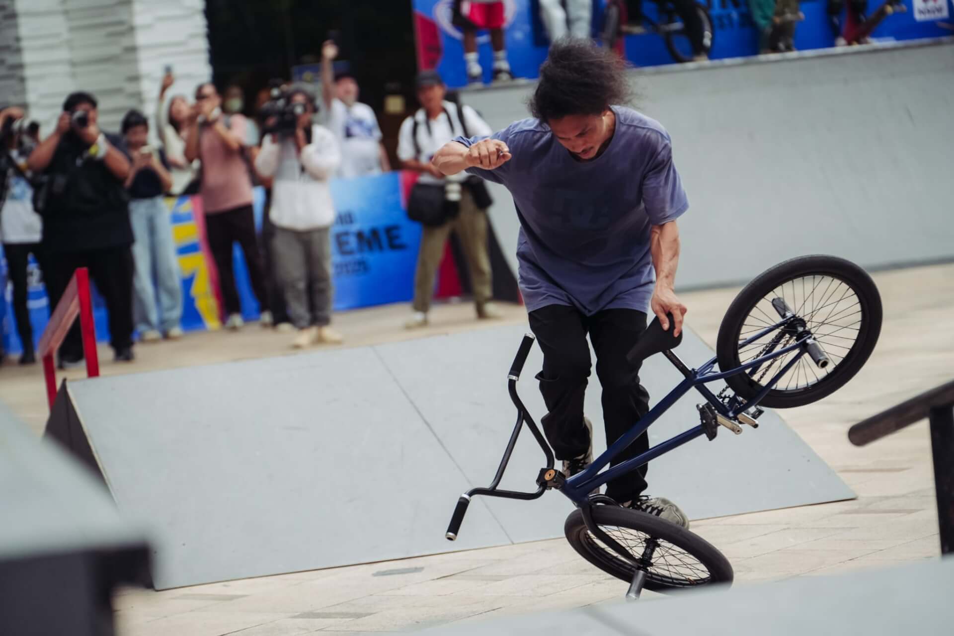 PAKPHUM POOSA-ART AKA TOON | Star Wax Magazine