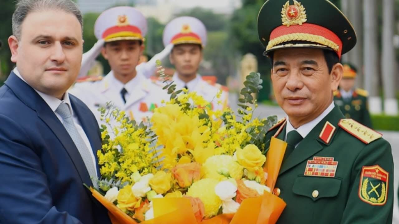 Ẩn số ĐT Phan Văn Giang đang gặp những trở ngại nào? có sáng bừng như Sao băng?