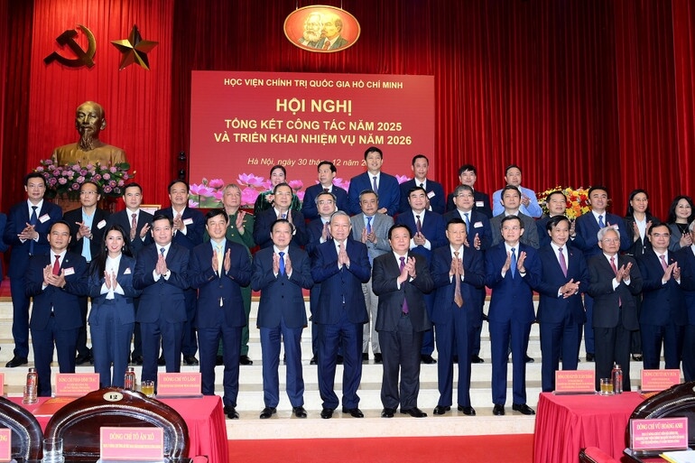 Hội nghị Trung ương 15 : Ông Tô Lâm thực sự tính toán điều gì ? | Vietnam Fraternité