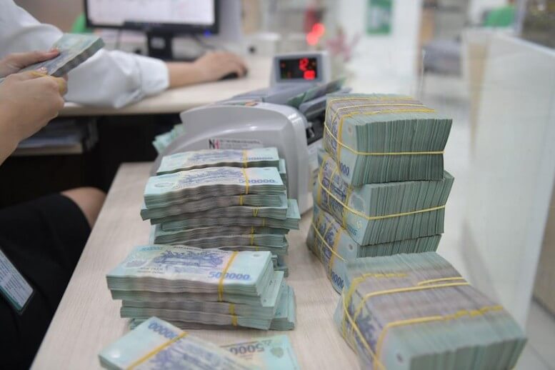 Đảng cộng sản dùng tiền để mua lòng dân ? | Vietnam Fraternité