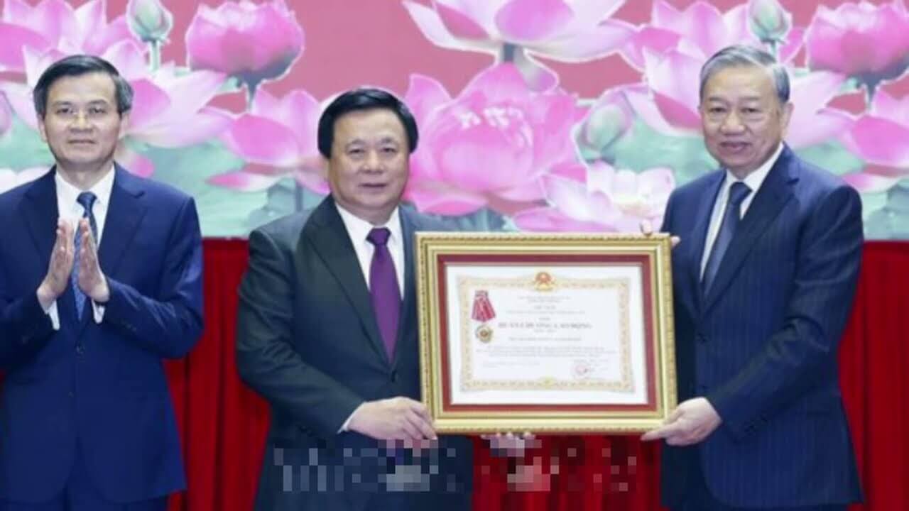 TBT Tô Lâm vừa đấm vừa xoa Học viện Chính trị quốc gia HCM!