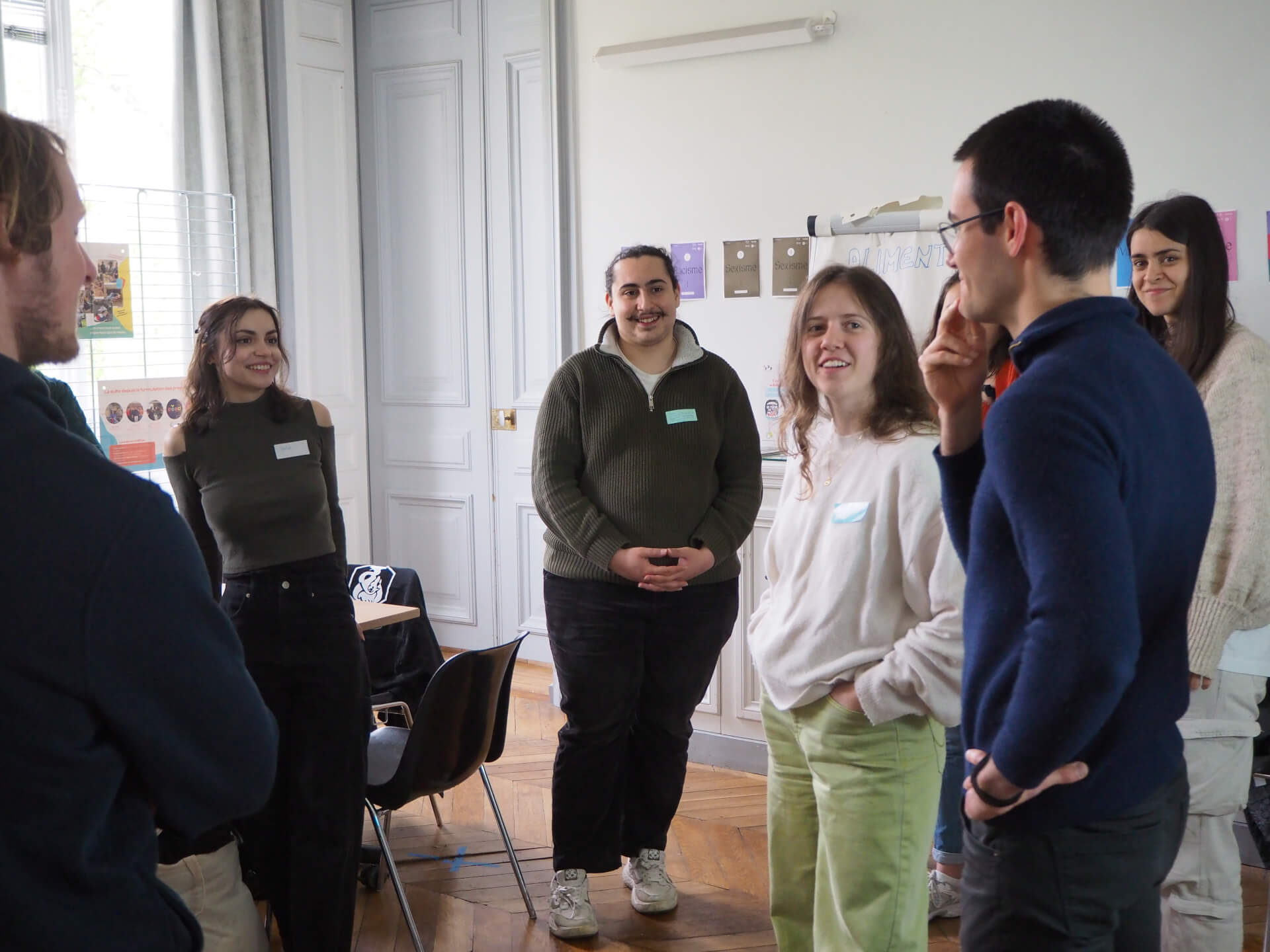 étudiants participant à l'atelier 2 tonnes (Crédit photo : Pierre Grébille) | RESES