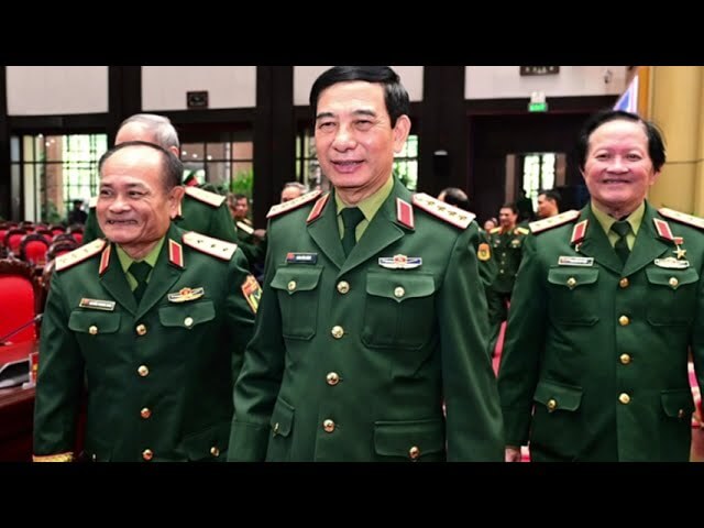 Quân đội kiểm phiếu: tướng Giang có lợi thế hơn không?