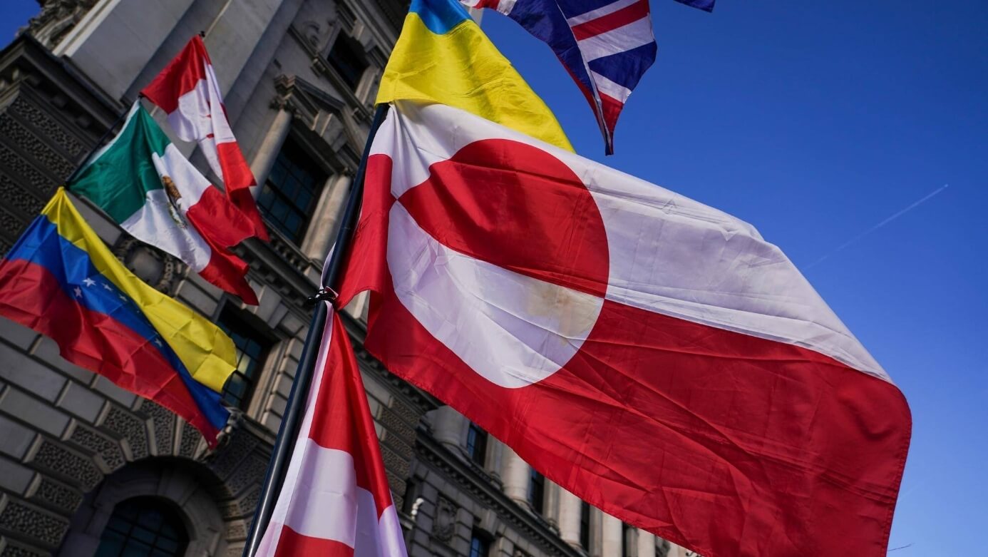 Điểm báo Pháp - Con hổ giấy Châu Âu trước chủ nghĩa đế quốc Mỹ | Vietnam Fraternité