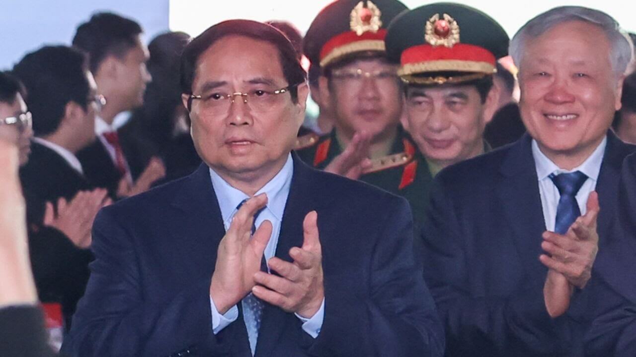 Ông Chính có tiếp tục ở lại hay không? Rất nhức đầu!