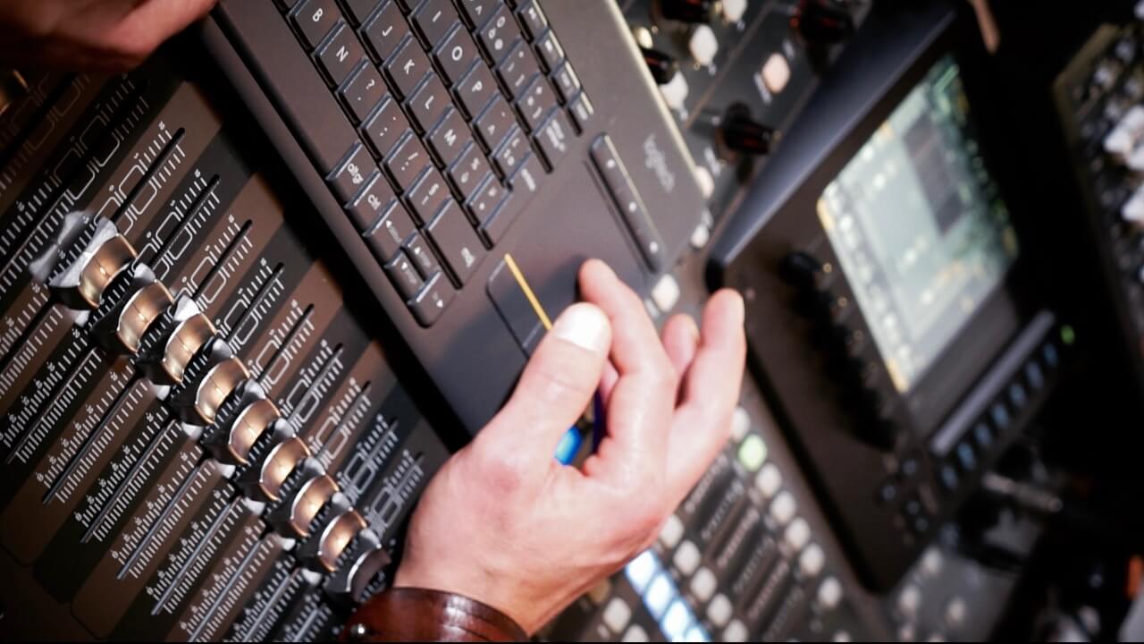 NI KOMPLETE 15 ULTIMATE - SOFTWARE TEST | Star Wax Magazine