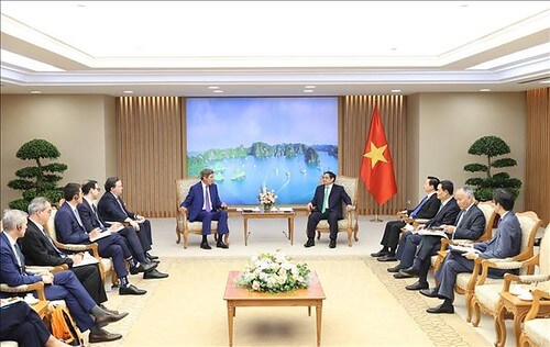 Phạm Minh Chính tiếp John Kerry, nói về tôn giáo và nghi vấn dính líu vào vụ Việt Á | Vietnam Fraternité