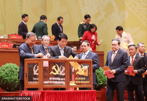 Trung ương Đảng khóa 14 và những mối quan hệ đáng chú ý | Vietnam Fraternité