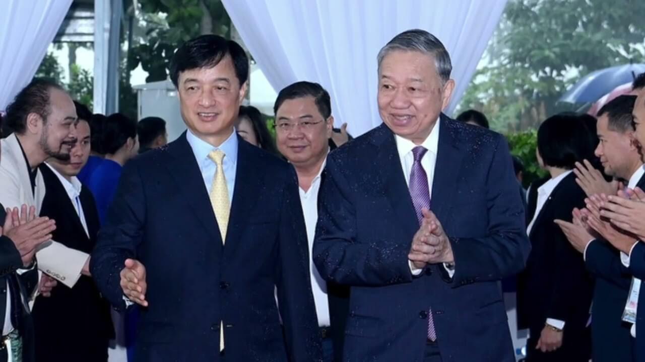 Việt Nam đang bước vào giai đoạn lịch sử! Không đường lùi, sau lưng là vực thẳm!