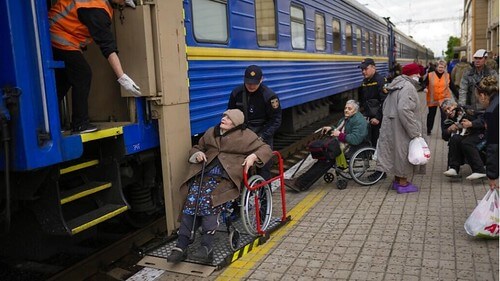 Điểm tuần báo Pháp - Ukraine, cuộc chiến trên tuyến đường xe lửa | Vietnam Fraternité