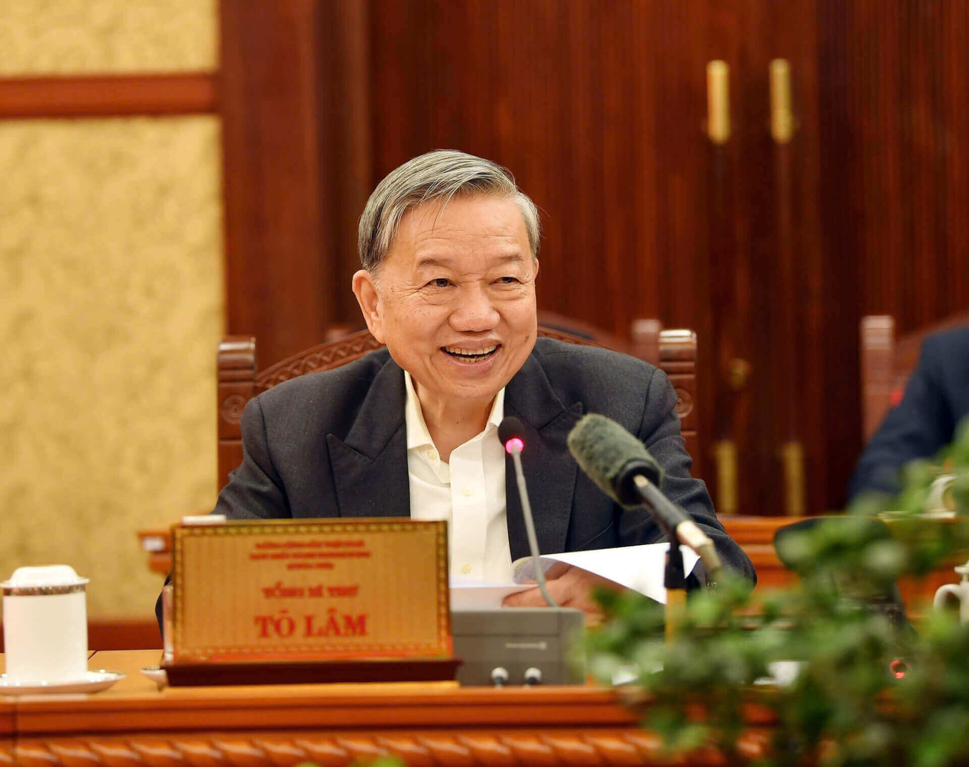 Tô Lâm muốn tập trung quyền lực vào tay để làm gì ? | Vietnam Fraternité