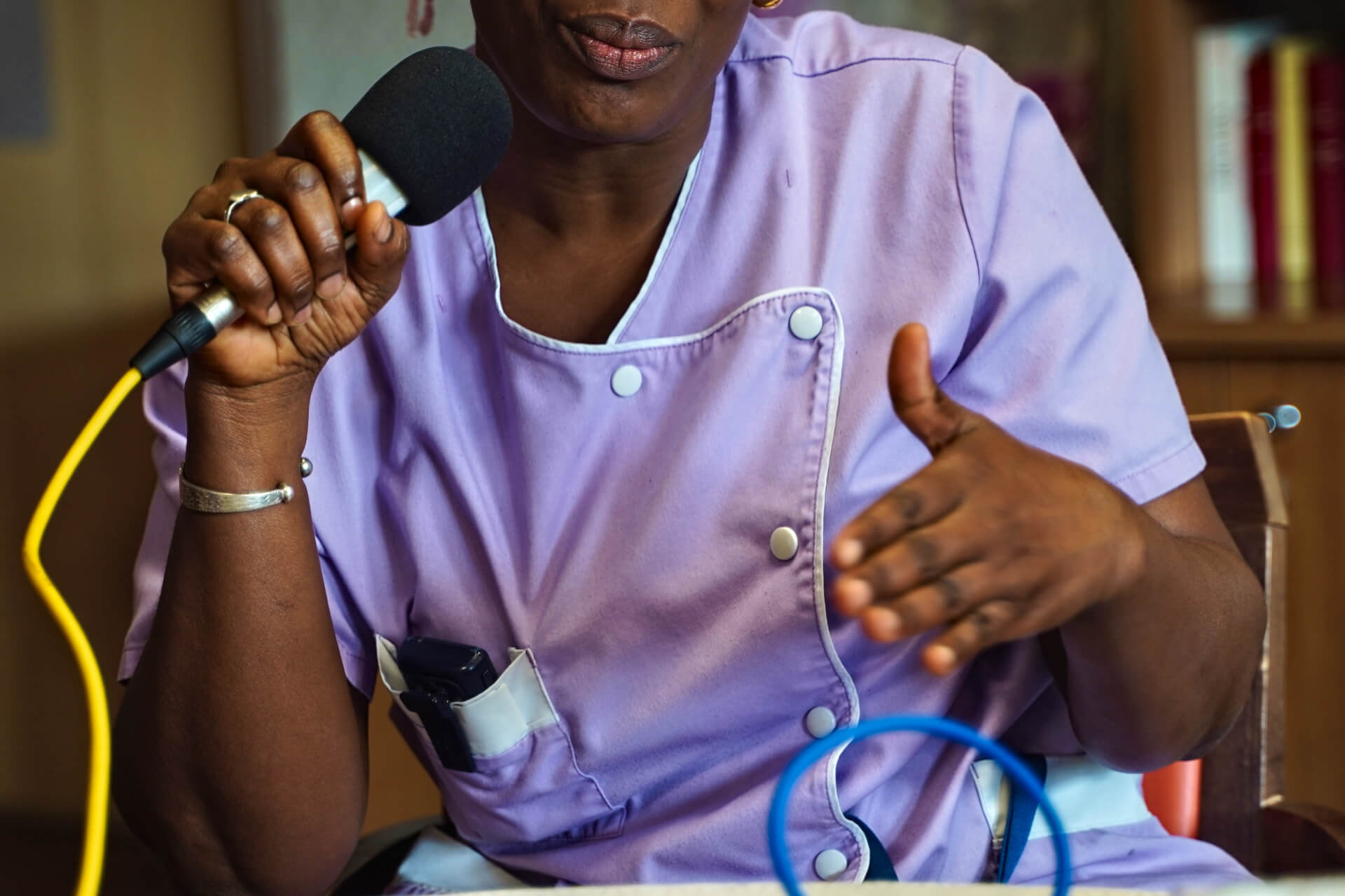 Invisibles, indispensables : Rester proche des résident-es [EXTRAIT 1] | Radio activite