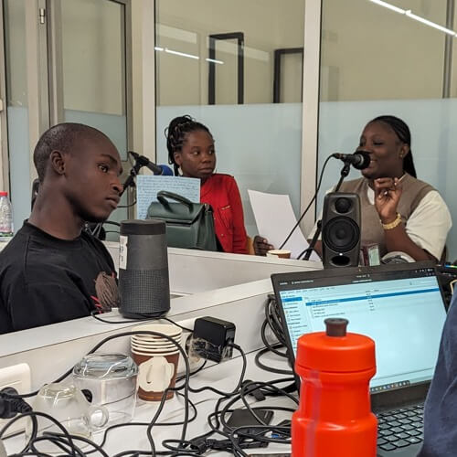 Chaï des jeunes : Pâtisserie, BMX et les moustiques -Émission du 17 mai 2025 en direct de Yaoundé | Radio activite