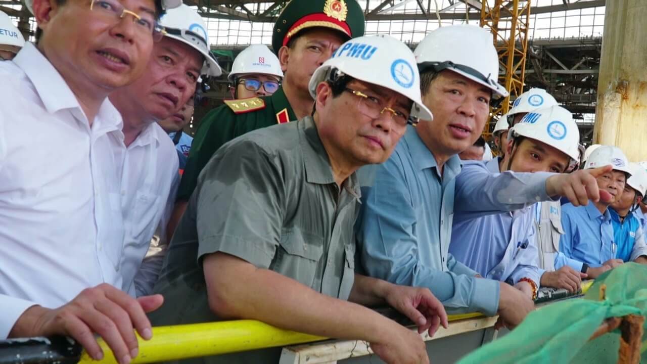 Ông Thủ chuẩn bị làm người tử tế thì giật bắn mình! Lại bị ông Tô chiếu tướng?