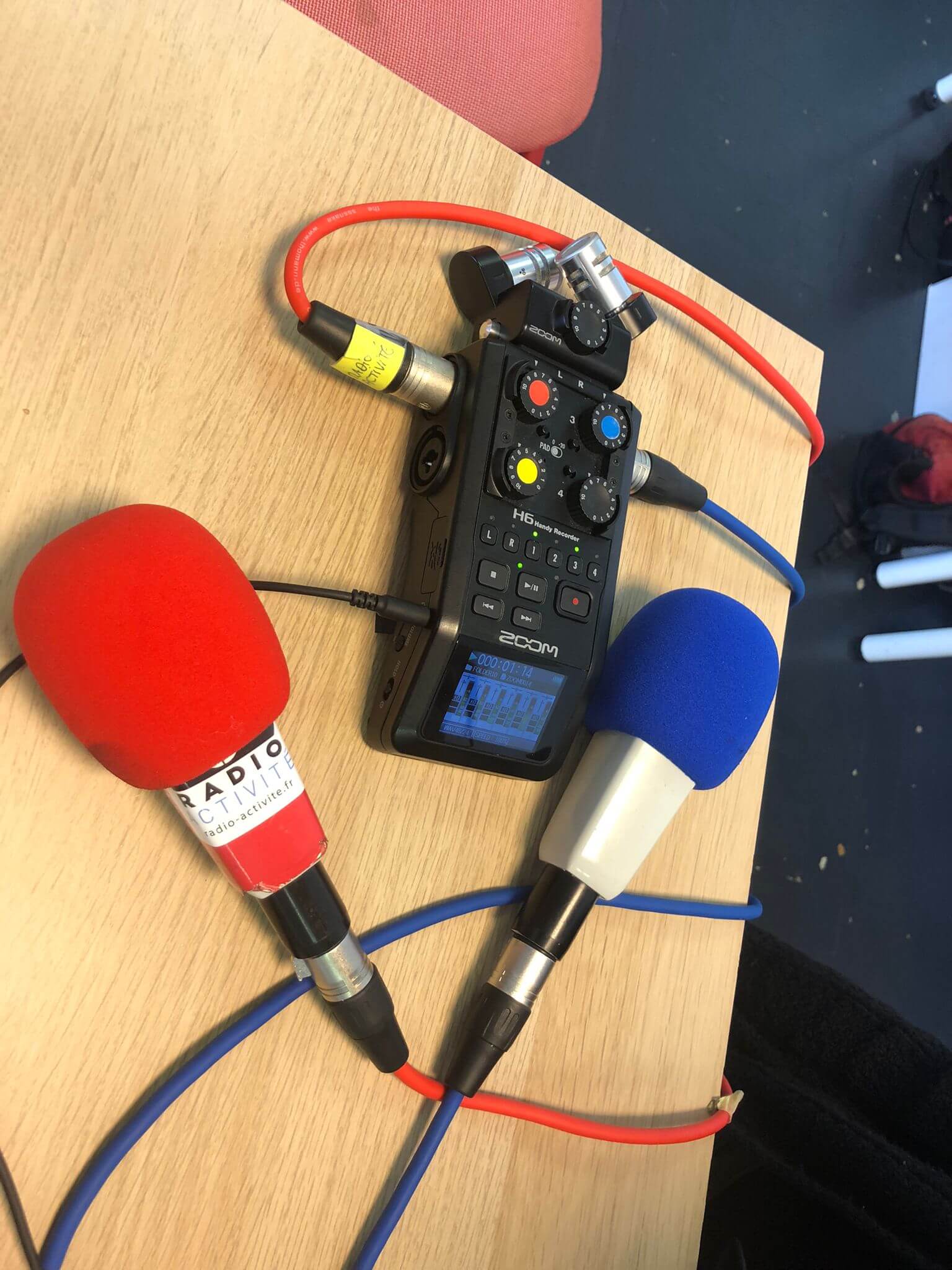 A travers les murs au Théâtre de la cité internationale | Radio activite