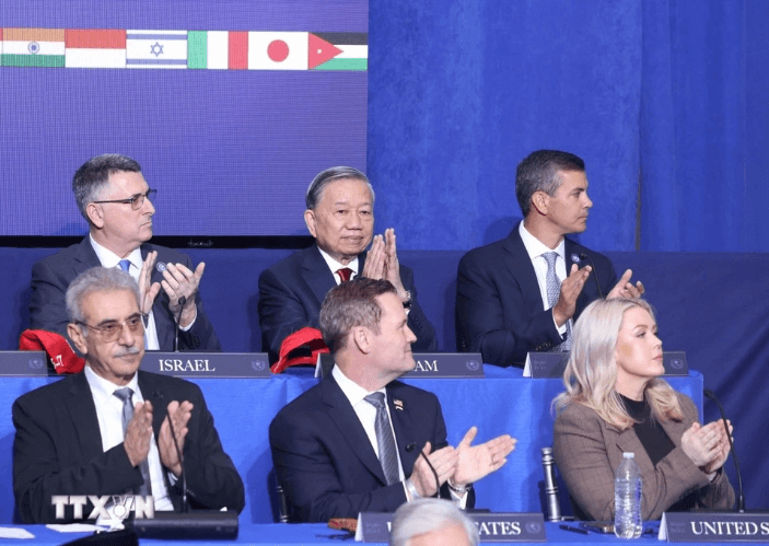Tại sao Tô Lâm hăng hái tham gia vào Hội đồng Hòa Bình của Donald Trump ? | Vietnam Fraternité