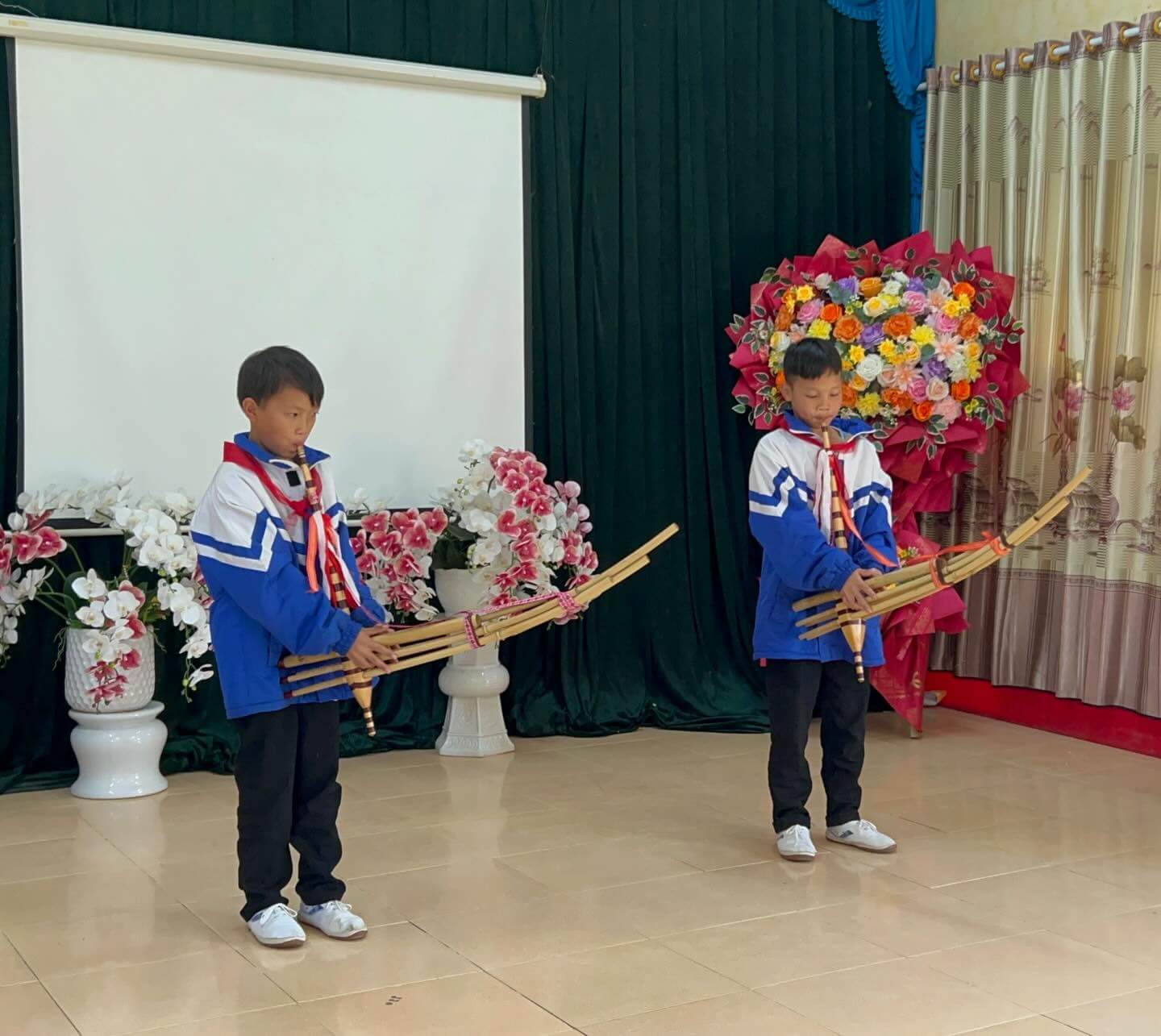 - | Sourires d'Enfants