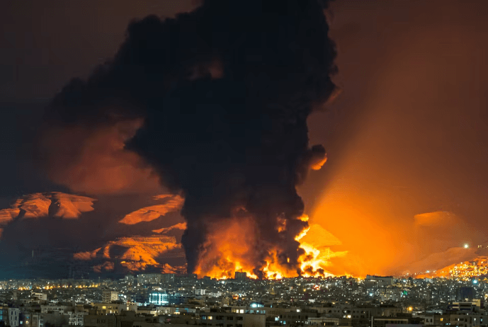 Điểm báo Pháp - Tehran trong sương mù chiến tranh | Vietnam Fraternité