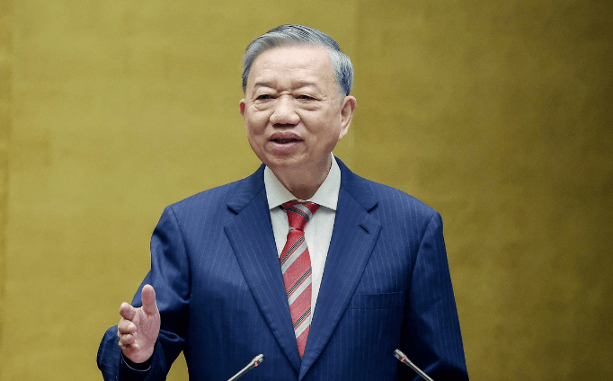 Tô Lâm chuyển giao quyền lực được trong âm thầm và bí mật | Vietnam Fraternité