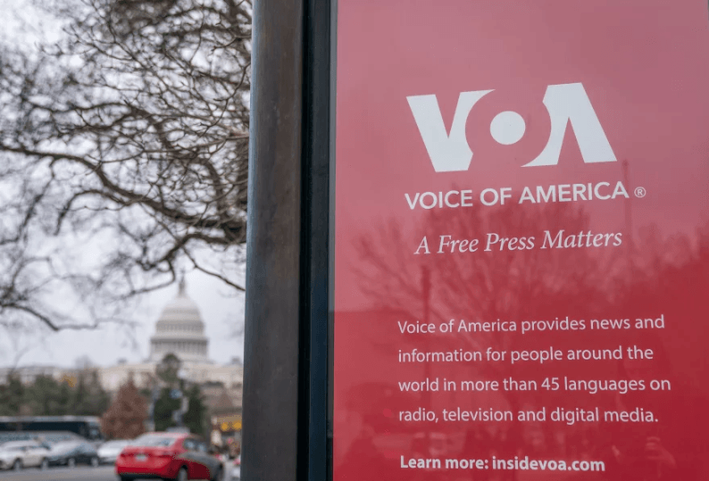 Vì sao Midterm 2026 biến vụ VOA thành phép thử đối với Trump và tự do ngôn luận ? | Vietnam Fraternité