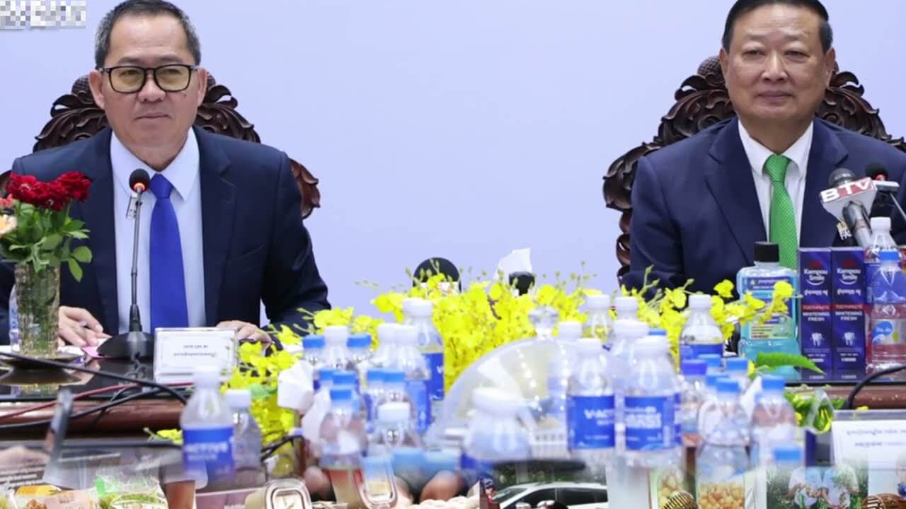 Về với Chính nghĩa! LĐ Cam thống thiết kêu gọi nhân dân bỏ Thái theo Việt!