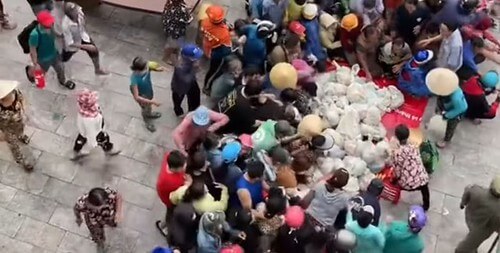 Đạp cửa xông vào | Vietnam Fraternité