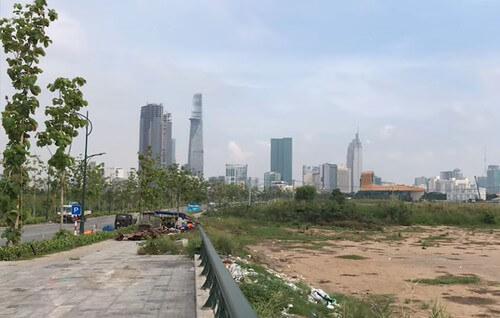 Dưới chân Vinhomes | Vietnam Fraternité