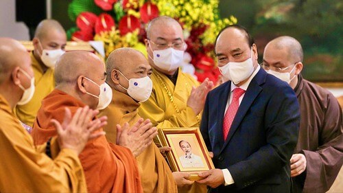 Tiền công đức : Cách nào để nhà chùa đấu lại với nhà nước ? | Vietnam Fraternité